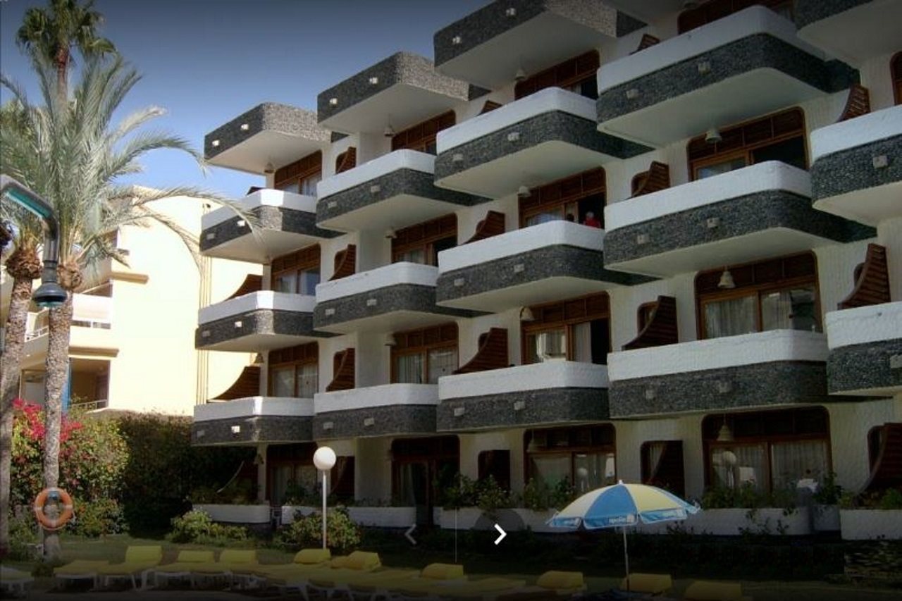 Los Mariachis Apartamentos