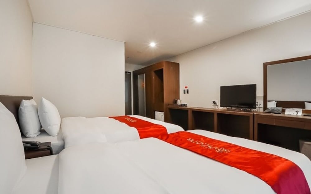Hotel Ramada Encore Pyeongtaek