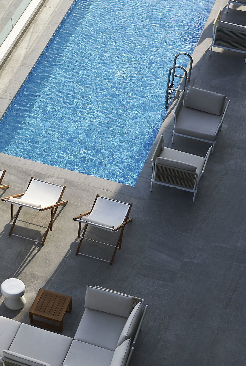 Hotel Form Hotel Dubai