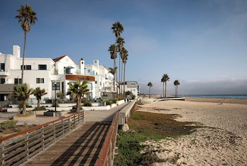 Hotel Sandcastle Inn