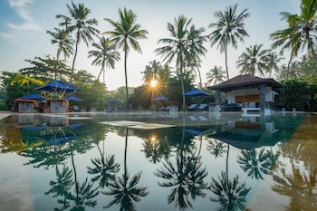 Hotel Serene Pavillions