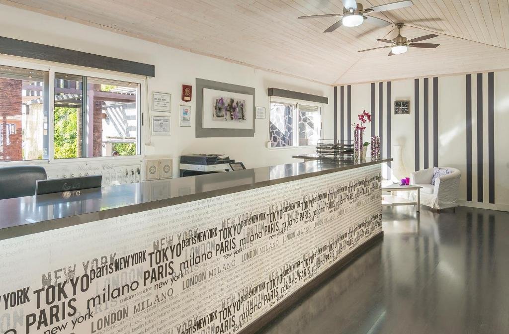 dal travel Harbour Club