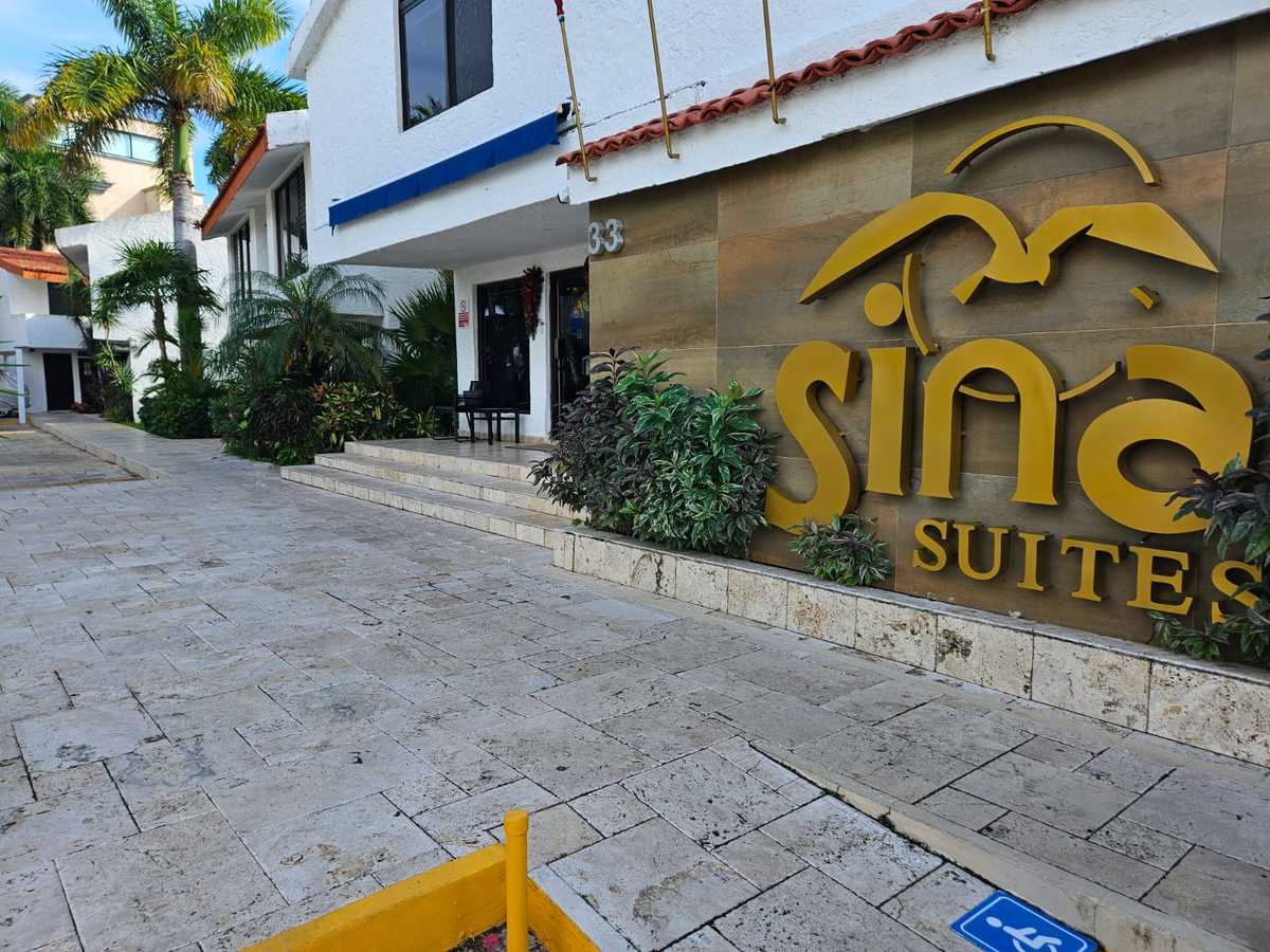 Hotel Sina Suites