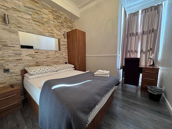 Skylark B & B