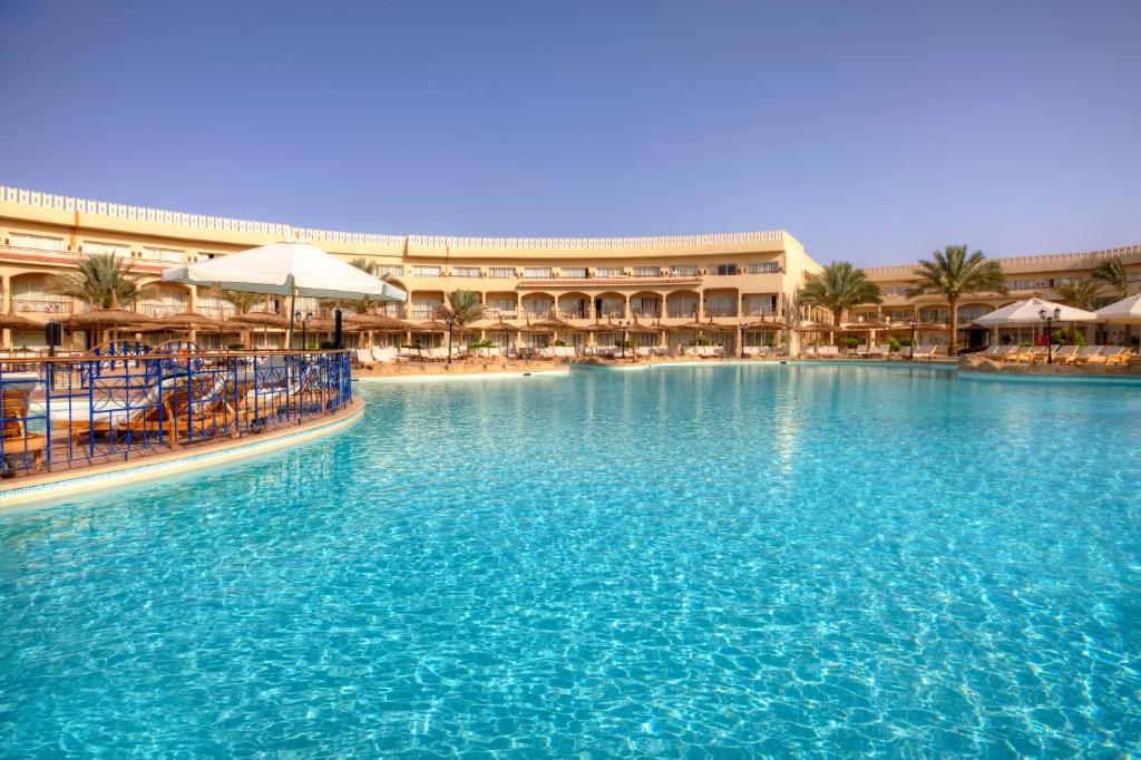 Albatros Royal Moderna Resort