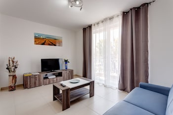 Hotel Idyllic 1Br Apartment Close To Amenities
