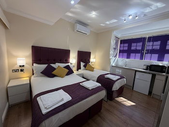 Hotel Crompton Guest House