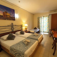 Hotel Qawra Point Holiday Complex cazare Bugibba