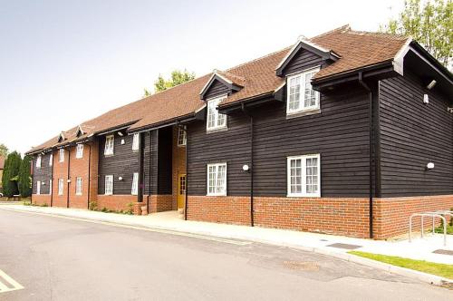 Premier Inn Woking West -A324