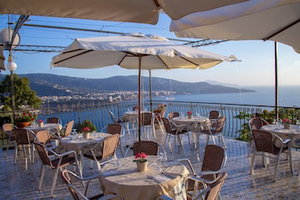 Hotel Villaggio Baia Serena cazare Vico Equense
