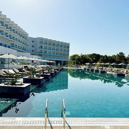 Hotel Cali Resort & Spa By Louis Hotels cazare Coral Bay