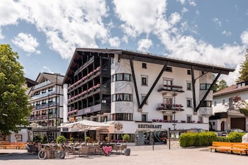 Hotel Alpenhotel Fall In Love