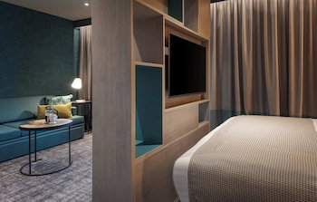 Staybridge Suites London Heathrow - Bath Road