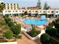 Las Brisas Apartments