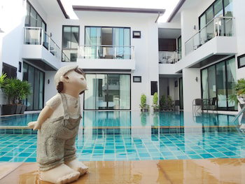 Hotel Good Day Phuket Boutique Bed And Breakfast (Sha)