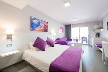 Apartamentos Corona Cedral
