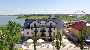 Hotel Marina Mielno Z Widokiem Na Jezioro