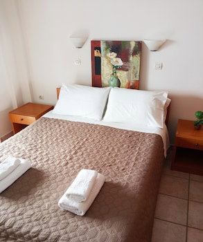 Cozy Apartment, Few Mins From Beach, Corfú