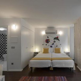 Hotel Fine Arts Guesthouse cazare Canelas