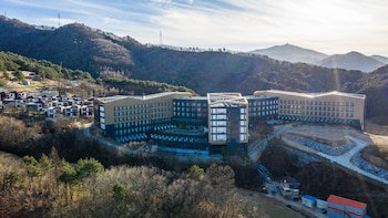 Hotel Ramada & Suites By Wyndham Gangwon Pyeongchang