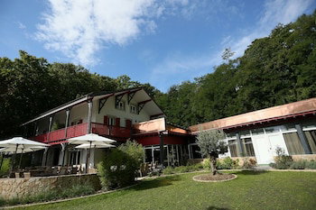 Hotel Chez Maman