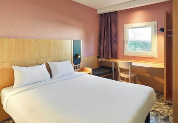 Hotel B&B Hotel Orly Rungis Airport 3 Stars