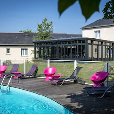 Hotel The Originals Saumur Ouest La Saulaie cazare Saumur