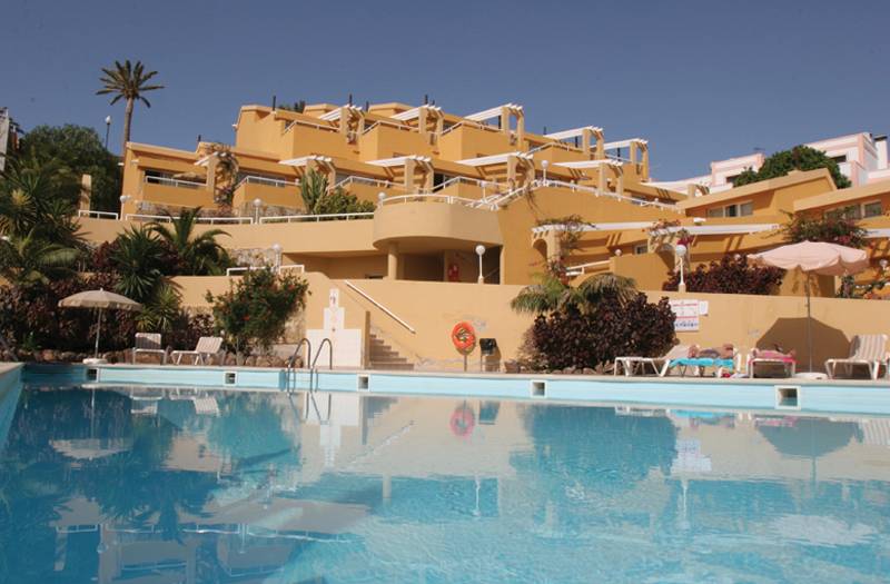 Hotel Apartamentos Livvo Punta Marina