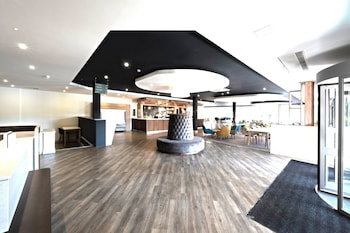 Holiday Inn Cardiff - North M4