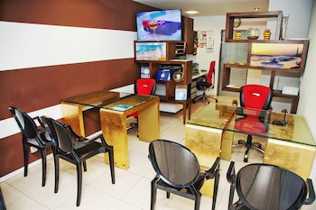 Cura Sol Apartments