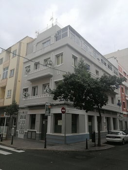Hotel Alcaravaneras Hostel