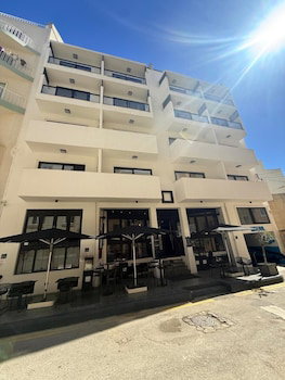 Hotel Block