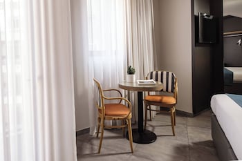 Urban Rooms