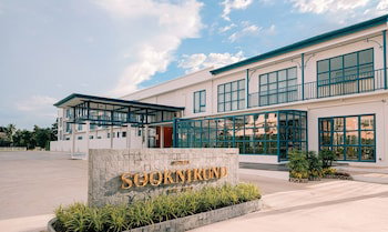 Hotel Sooknirund Hotel (Sha)