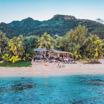 Hotel Castaway Resort