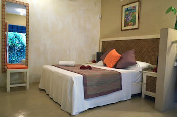 Sous Le Badamier Charming Guest House Grand Baie Pointe Aux Canonniers