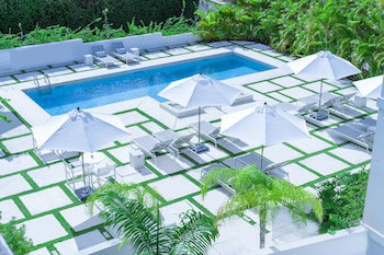 Hotel Mullins Grove Luxury Apartments