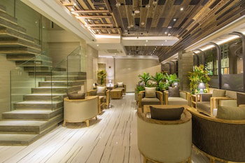 Hotel Samann Grand