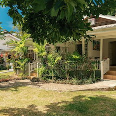 Hotel Beau Vallon Bungalows cazare Anse Boileau