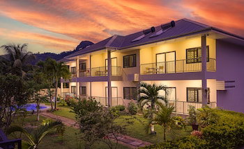 Hotel Creole Breeze Self Catering Apartments