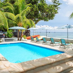 Sejur Le Nautique Luxury Beachfront Apartments vacanta Anse Boileau
