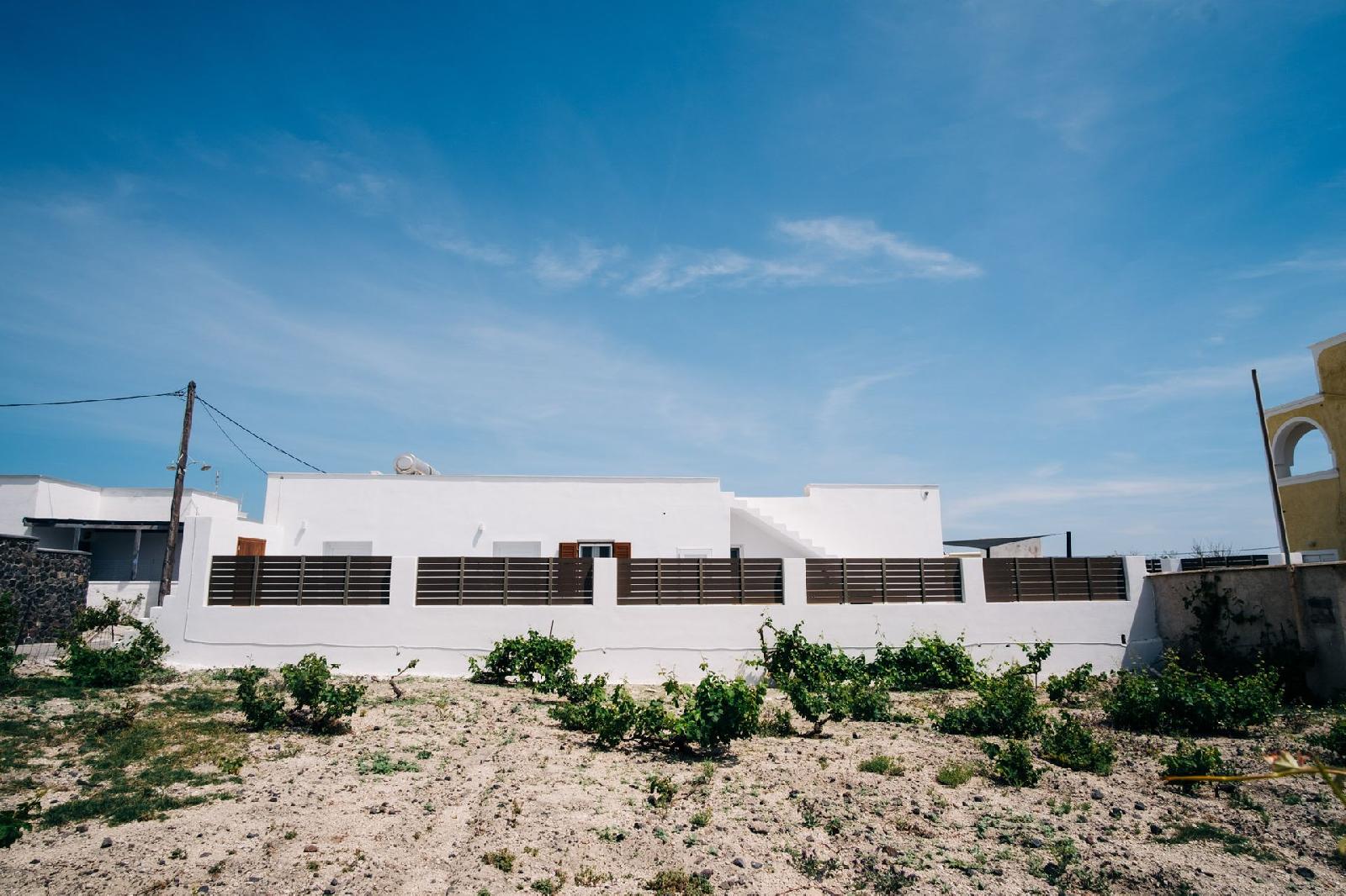 Hotel Mesanto Suites