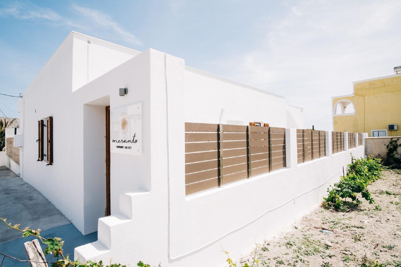 Mesanto Suites