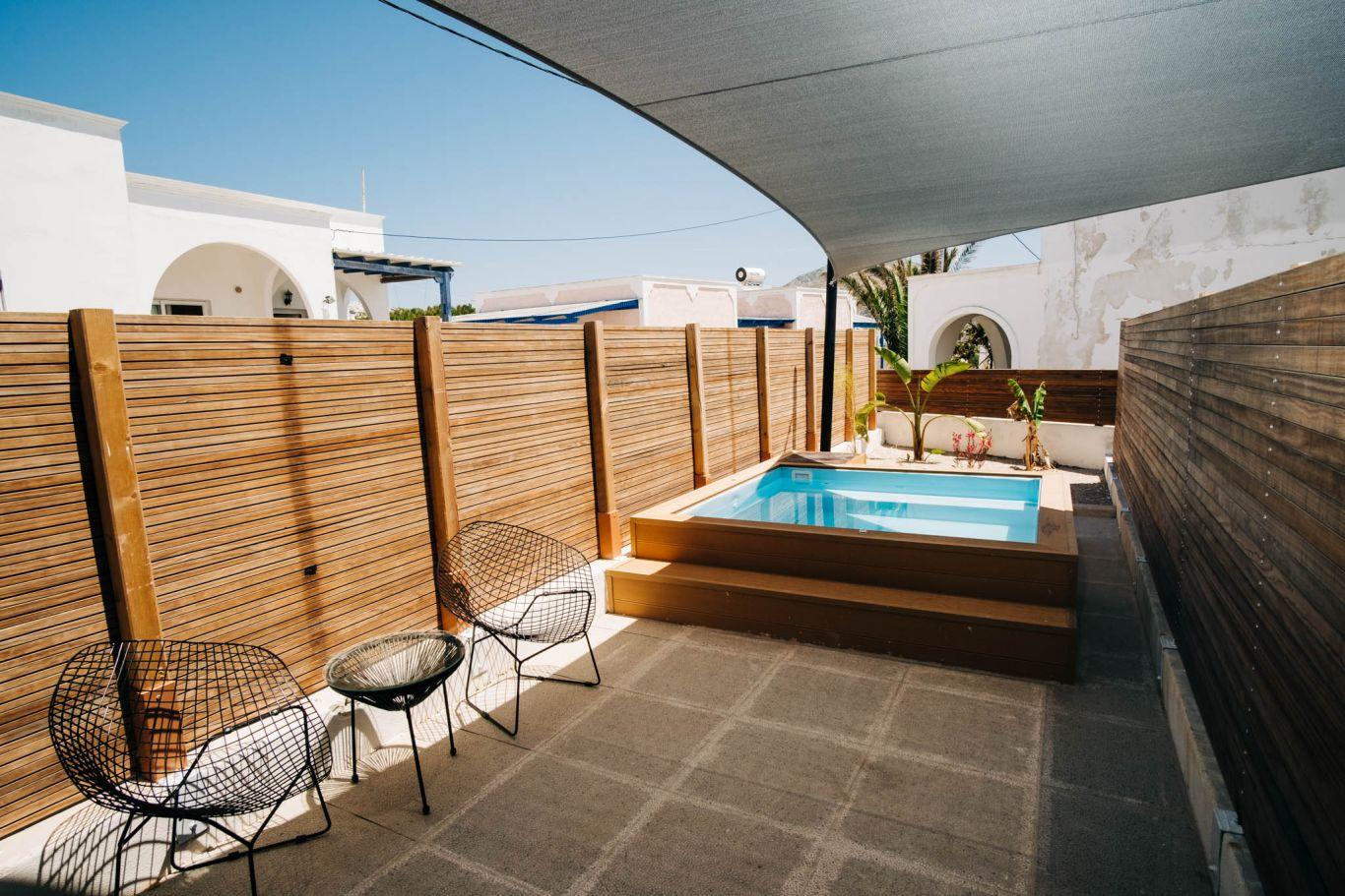 Mesanto Suites