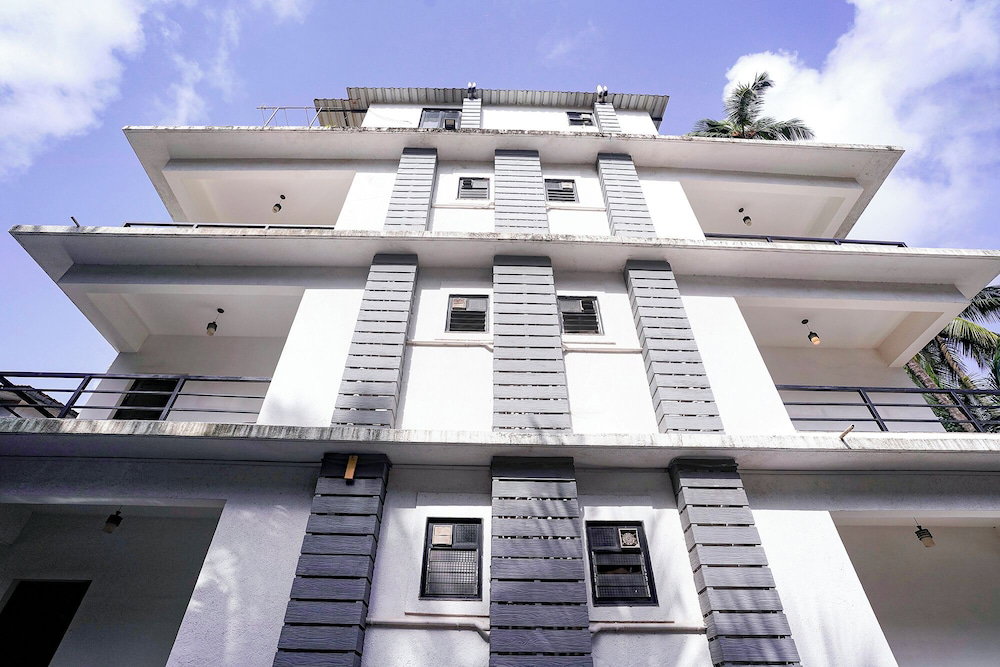 Hotel Fabhotel X And Z - Nr. Calangute Beach