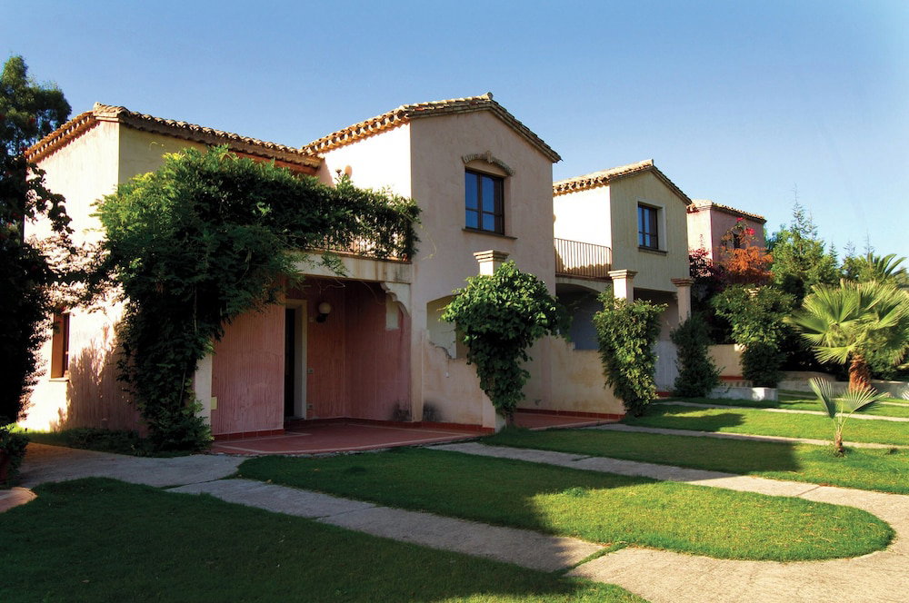 Hotel Classical Residence Baia Delle Palme 2 Bedroom Apartment Sleeps 6 Persons T6