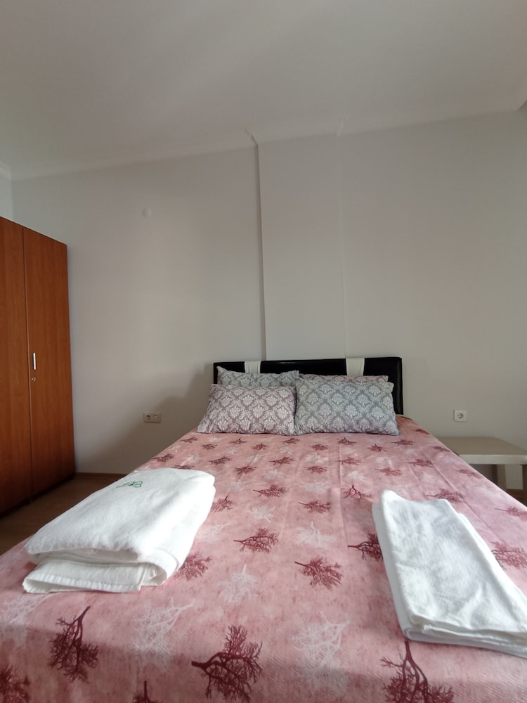 Hotel Antalya Bed & Breakfast