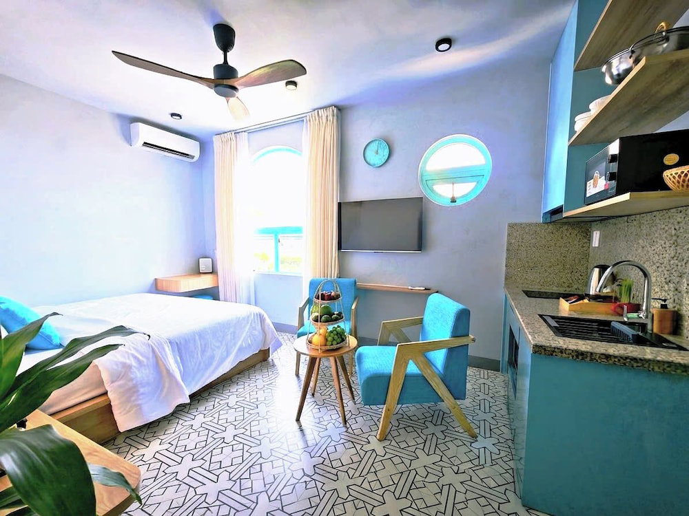 Tiffany Apartment