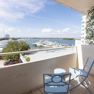 Hotel Vista Mar, Minutes To Beach, Cozy cazare North Bay Village