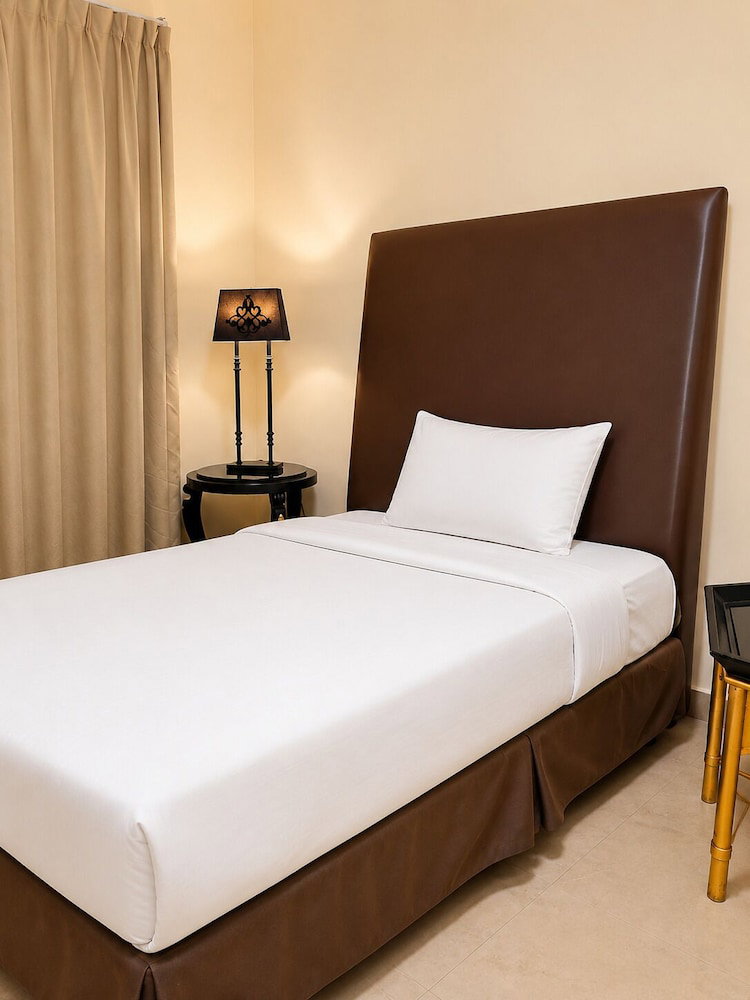 Hotel Spacious 2-Bedroom Apartment